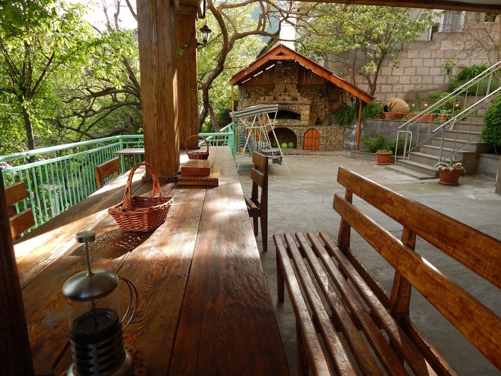 Guest House Anahit إيجيفان المظهر الخارجي الصورة